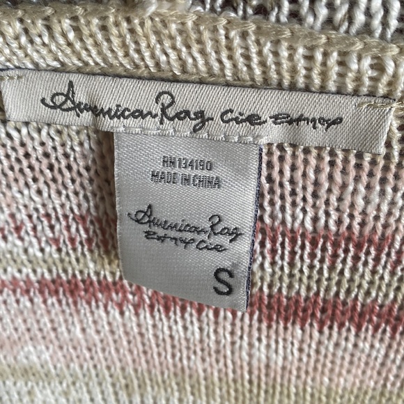 Light sweater, never been used. New without tag - Picture 7 of 7